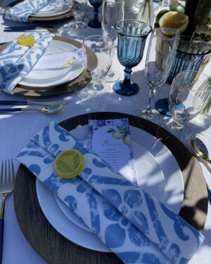 Blue-White Barocco Linen